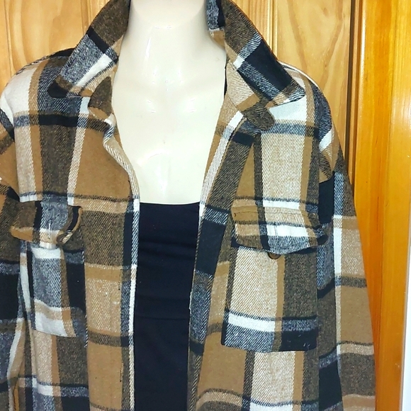 Plaid Shacket - Picture 4 of 4